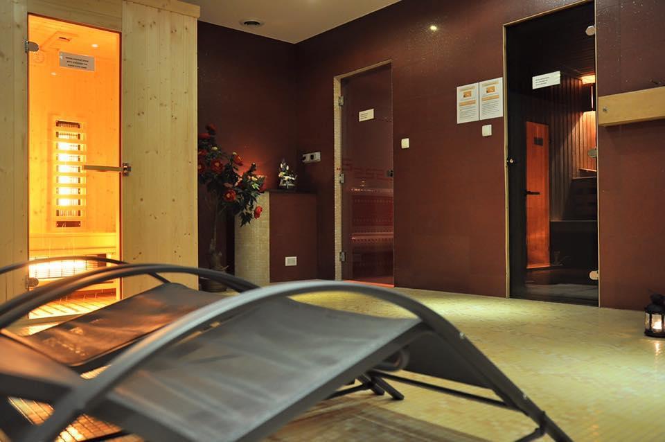 Hotel Hi-Fi Spa Новы-Томысль Экстерьер фото